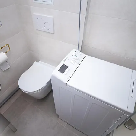 Salon Pont De L Ourcq *