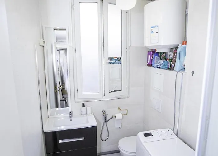 Salon Pont De L Ourcq *